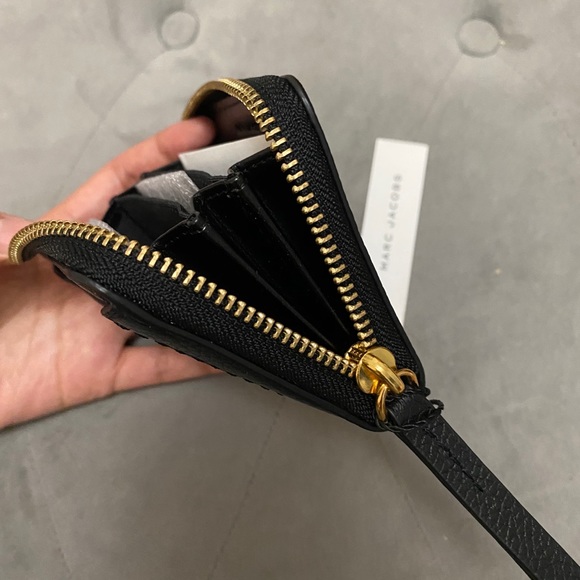 *SOLD* Marc Jacobs Pebbled Empire City Wallet NWT - Picture 5 of 7